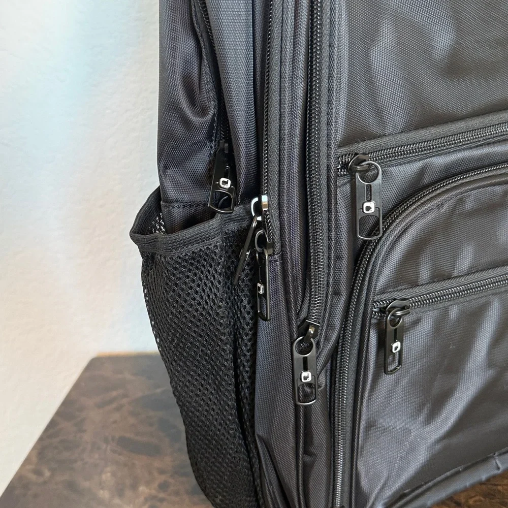 New! Dejuno Men's Black Laptop Backpack 20” with Multiple Compartments